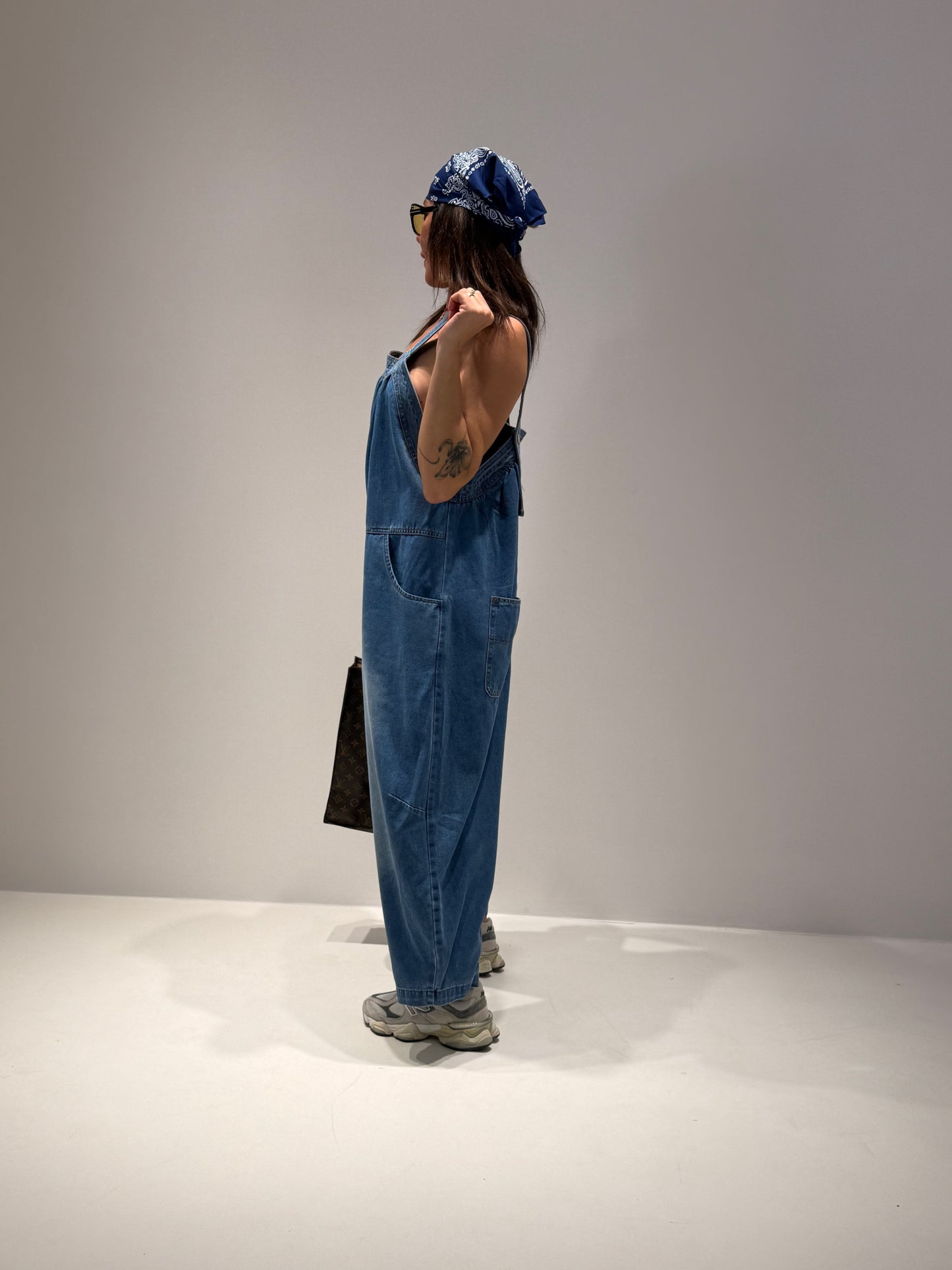 SALOPETTE LOVE IN DENIM LAVAGGIO MEDIO